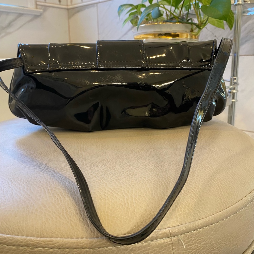 𝅺Stuart Weitzman patent leather clutch purse removable strap - Picture 5 of 13